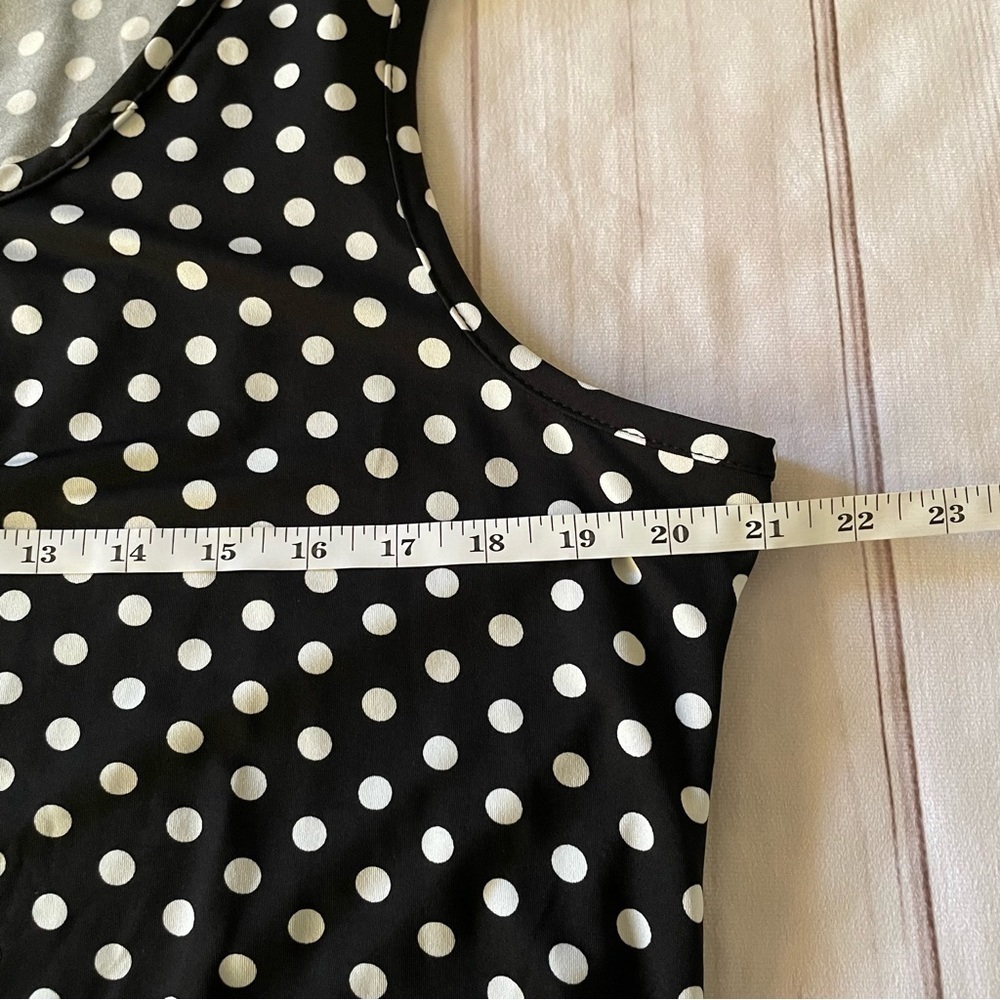 C’est La Vie Polka Dot Sleeveless Blouse Top Women’s XL Black White Ruched Sides - Picture 11 of 13